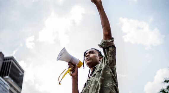 Usando a Arte como Meio de Protesto: Histórias Inspiradoras